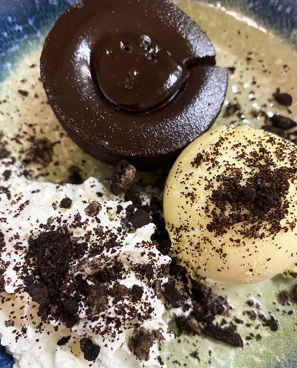 Coulant de chocolate con bola de vainilla